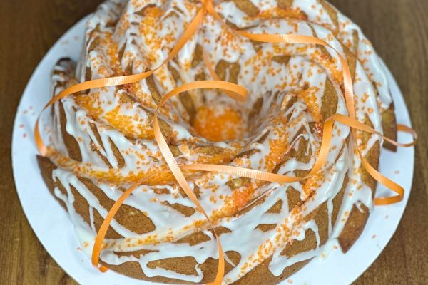 Bundt Naked Cakes by Shellie, Customized Classic