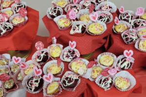 Bundt Naked Cakes By Shellie, Custom Petites